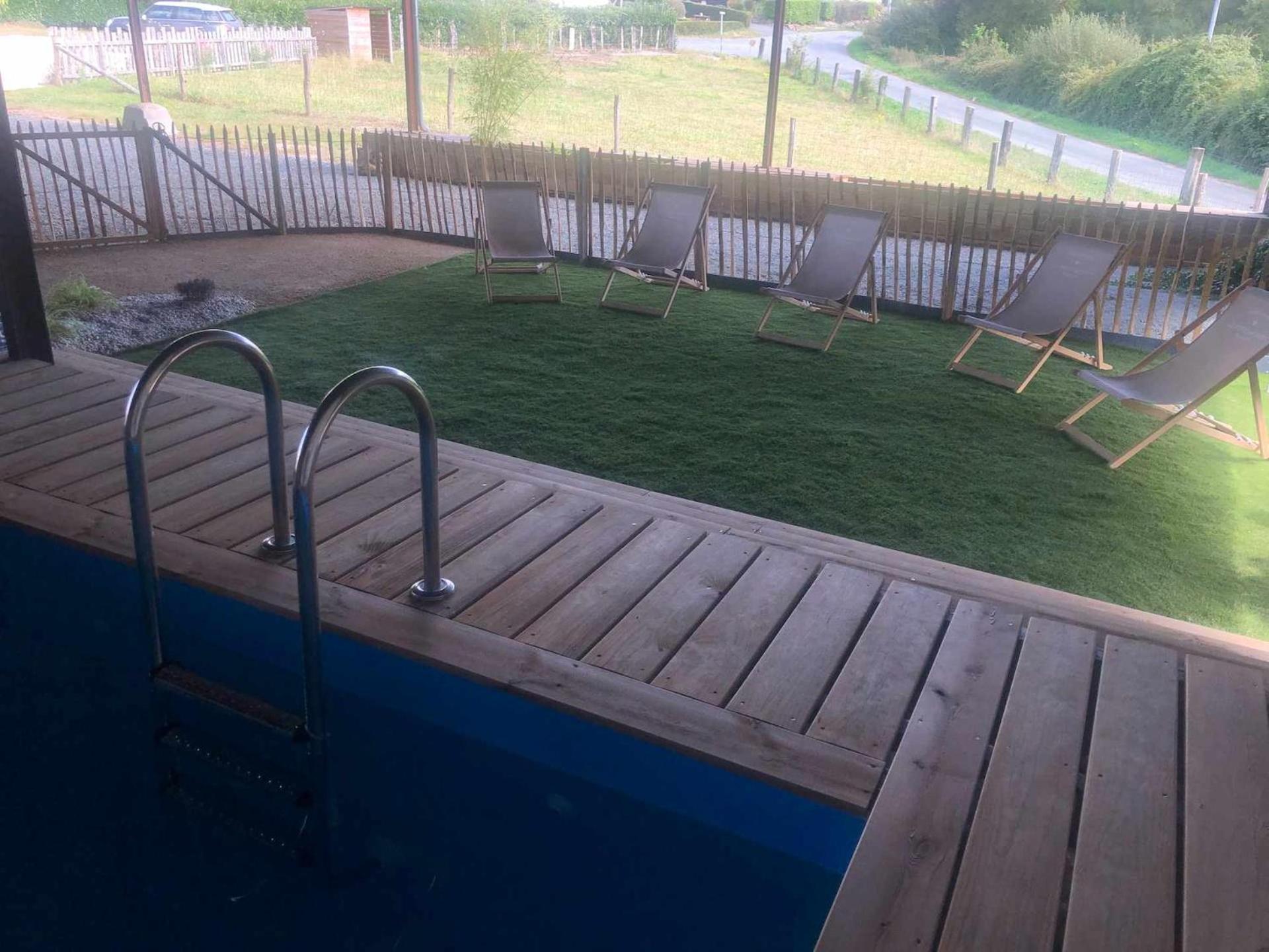 Le Petit Monty Gite Cote Etang Saint-Malo-du-Bois Bagian luar foto